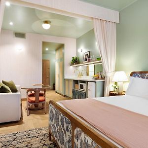 Palihouse Hyde Park Village