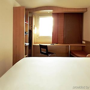 Habitación Estándar con Cama Queen